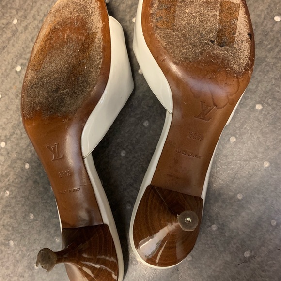 Louis Vuitton Mules - Picture 3 of 4